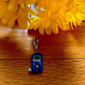 Beautiful MP3 Juicy couture charm retired pre owned 😍
